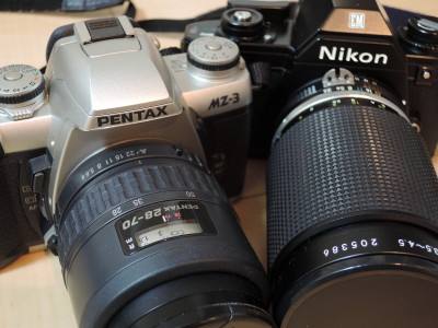 Nikon EMかPentax MZ-3か